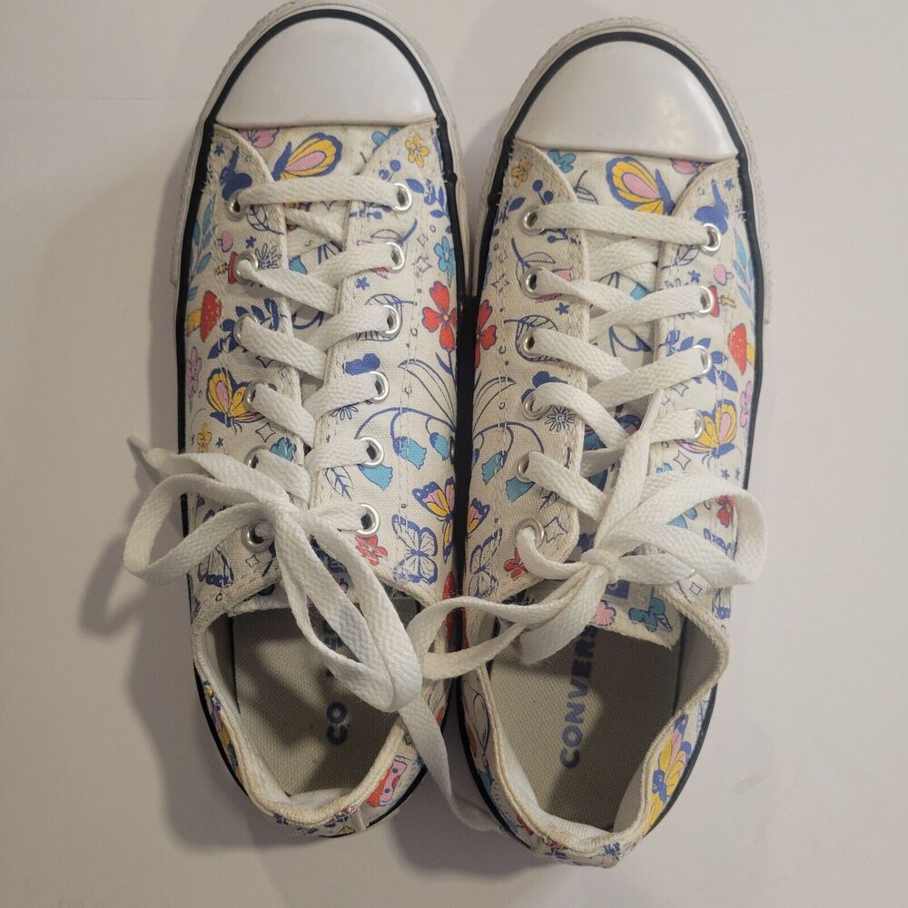 Chuck Taylor All Star Galaxy Butterfly Fun sz 6 fairycore mushrooms